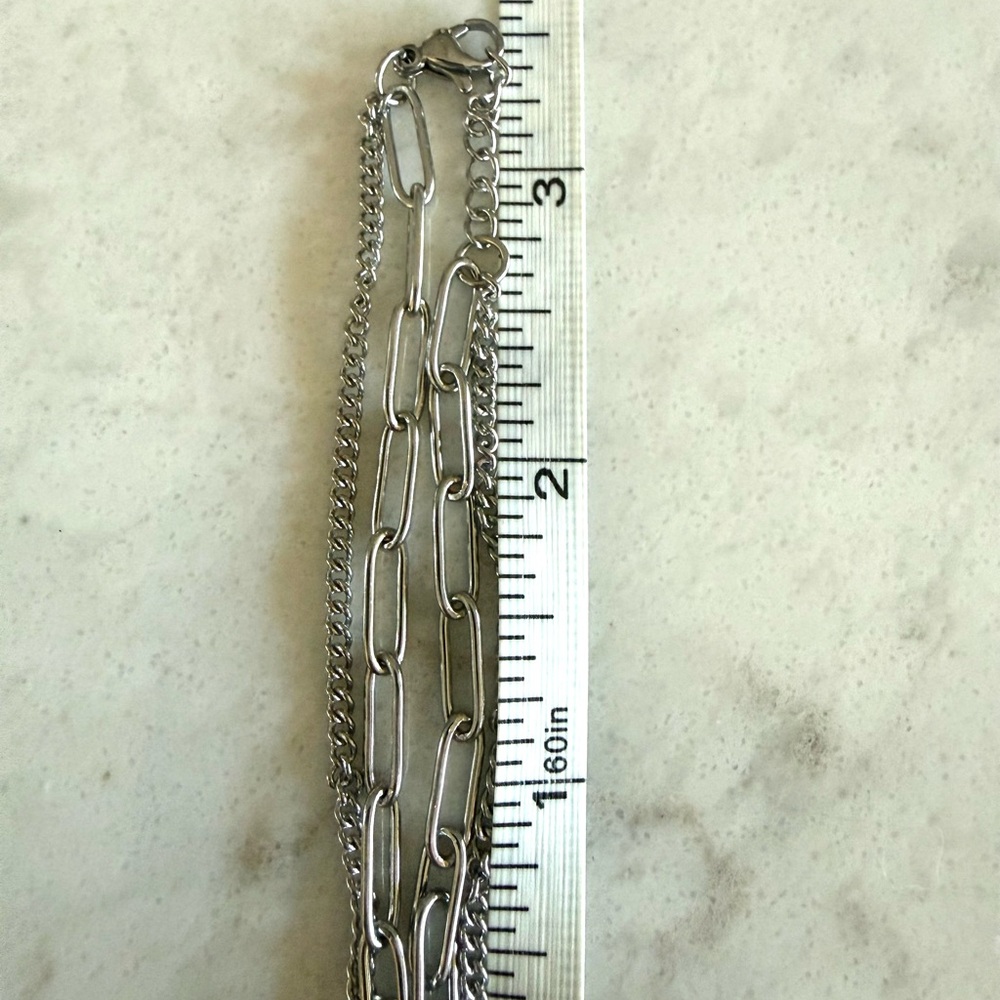 Silver Chain Bracelet with Padlock Charm - Picture 5 of 7